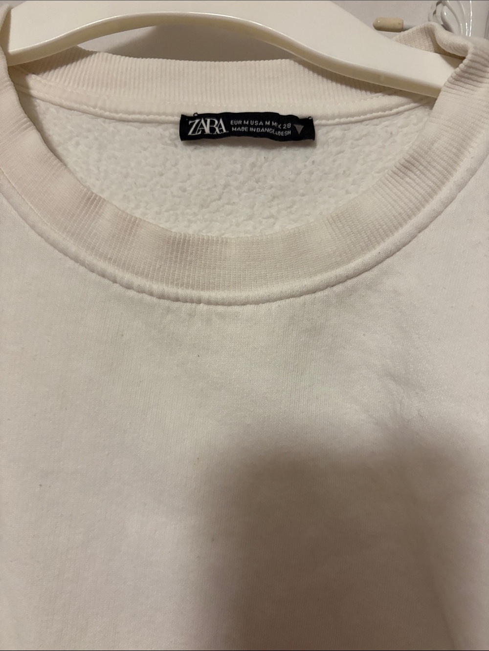 Zara white Ruffle-Shoulder Cropped Sweatshirt - Picture 2 of 8